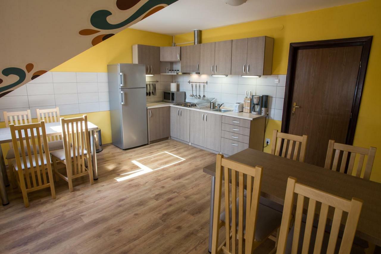 Camere De Inchiriat Hatuica Εξωτερικό φωτογραφία